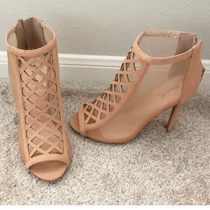 Nude/blush heel with sheer sides